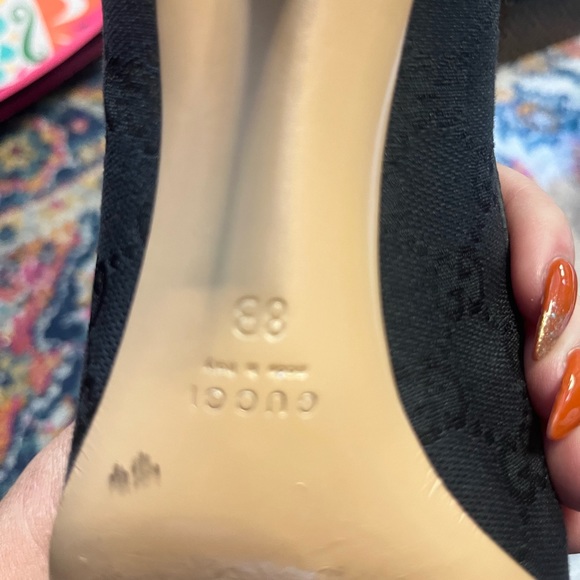 Authentic Gucci heels - Picture 5 of 5